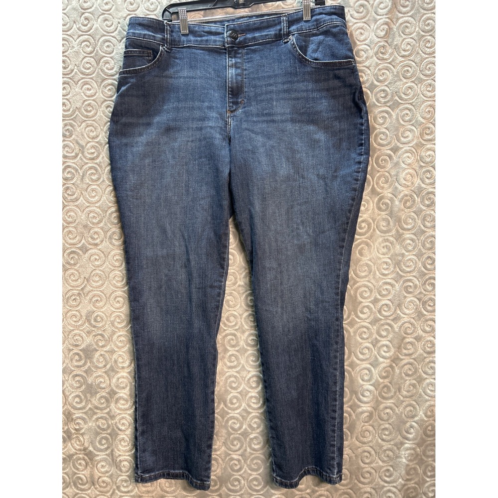 Lee Plus Relaxed Fit Straight Leg Mid Rise Blue Denim Jeans‎